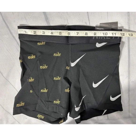 Nike Pro Shorts Womens Small Black 3 In Tight Fit Compression Training - Picture 5 of 6